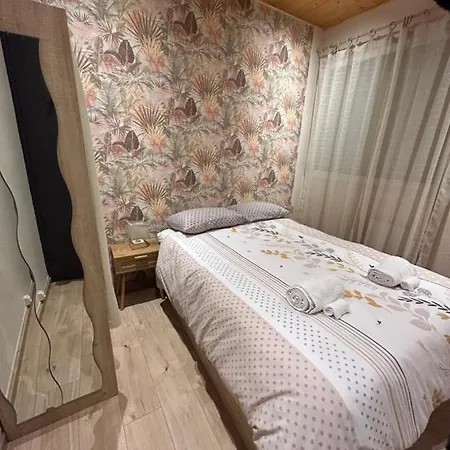 Apartment De Luxe En R/c Idealment Place En Hyper Centre *